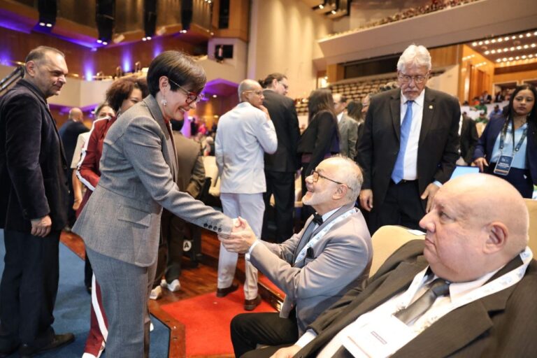 FOTOAPOYOPREMIOS10-768x512